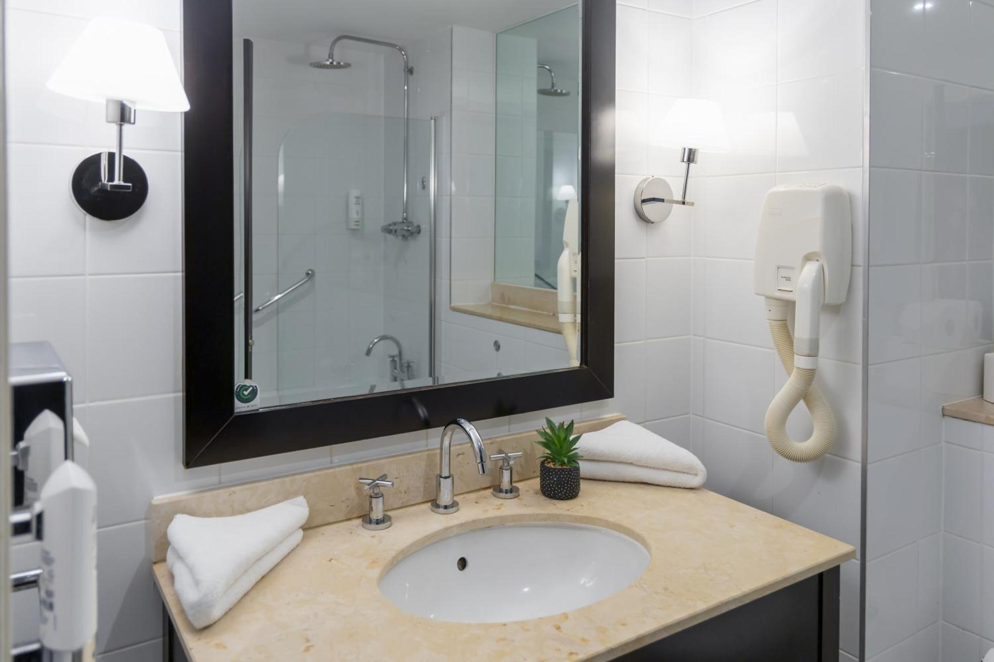 Shamrock Lodge Hotel Athlone Dış mekan fotoğraf
